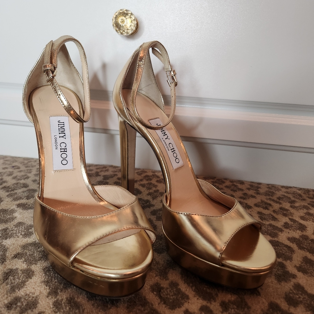 Jimmy Choo Pattie 130 Gold leather platforms. Size 37